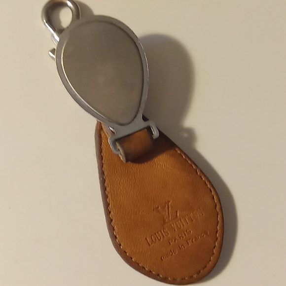 LOUIS VUITTON KEY CHAIN "VINTAGE" - Picture 6 of 8